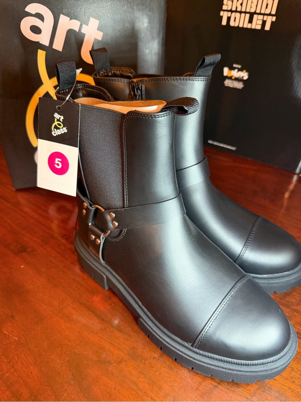 Art Class Crosby Black Size 5 Elastic Stretch Lug Sole Ankle Boots NIB
